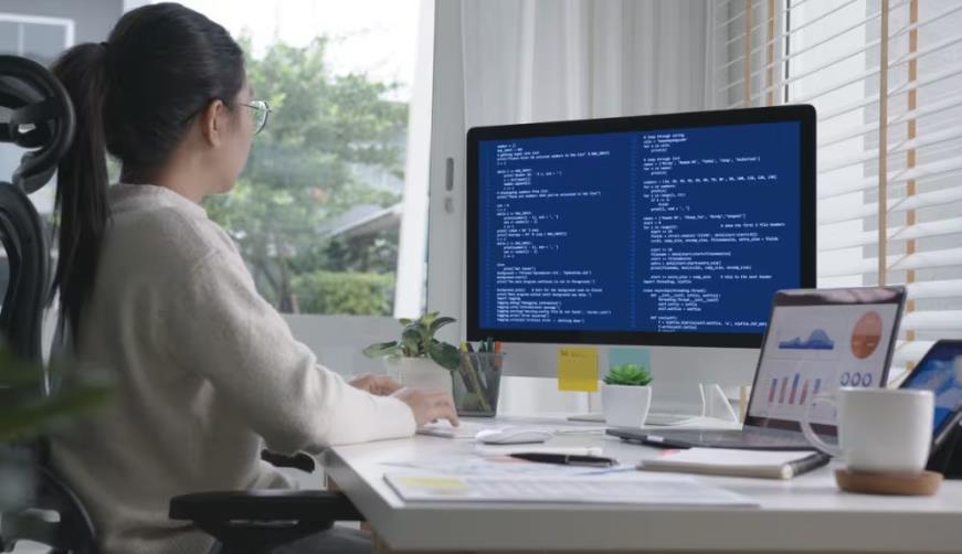 防城区企业数字化解决方案：机器学习赋能商业模式升级的核心路径
